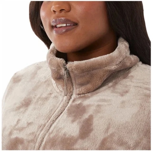 Nwt 32 heat plush jacket size S tan. Super soft and fizzy! Perfect for fall! - Picture 2 of 5